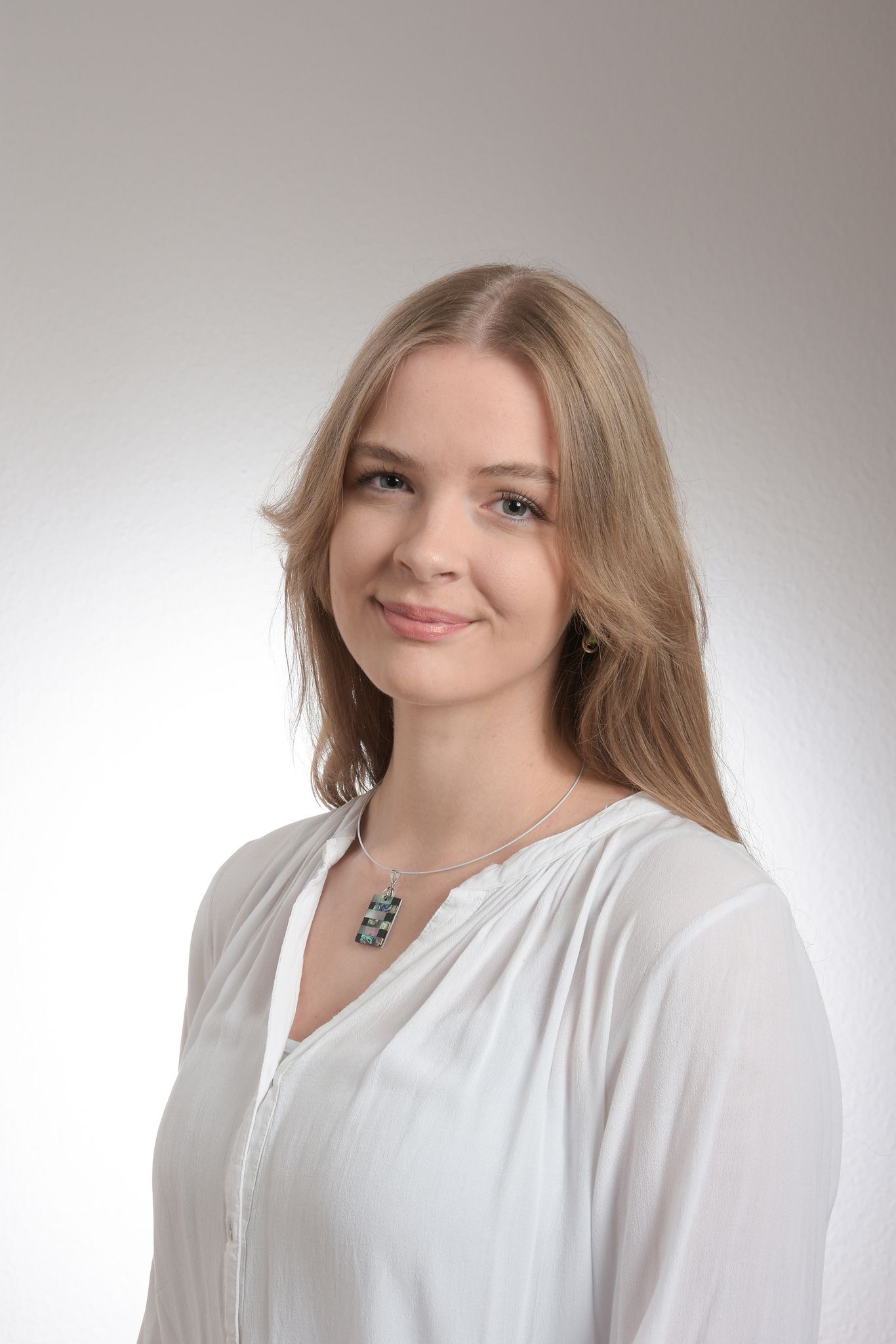 Lili Tschauder, Praxisassistenz der Praxis AXIS